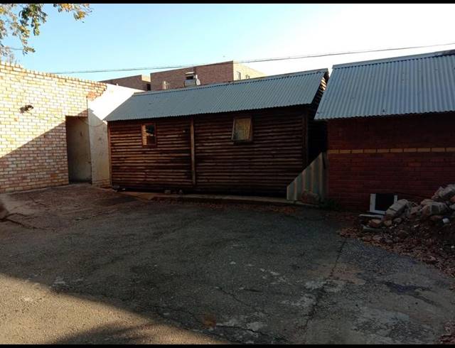 3 BEDROOM HOUSE FOR SALE IN PRETORIA WEST